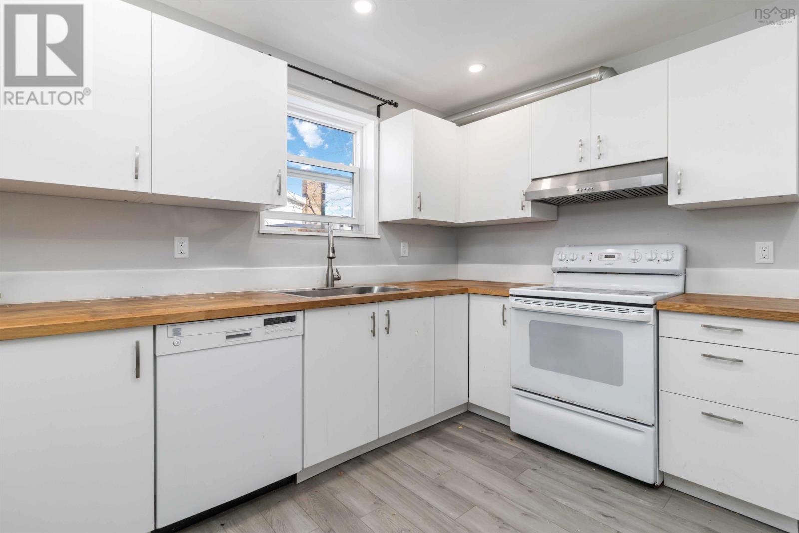 24 Laurie Drive, Lower Sackville, Nova Scotia  B4E 1G2 - Photo 29 - 202602687