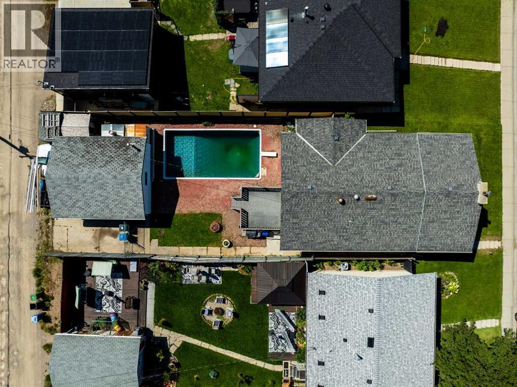 3236 Doverville Crescent Se, Calgary, Alberta  T2B 1T9 - Photo 3 - A2285543