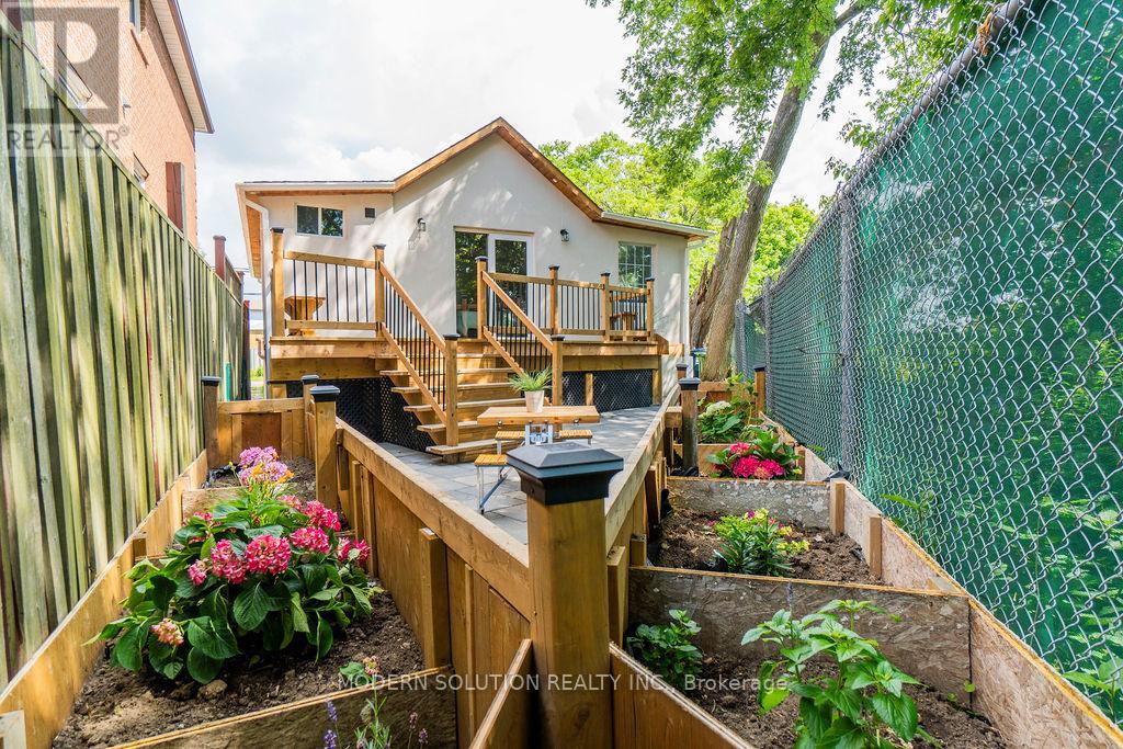 43 Harmony Avenue, Toronto, Ontario  M1K 3L6 - Photo 25 - E12786026