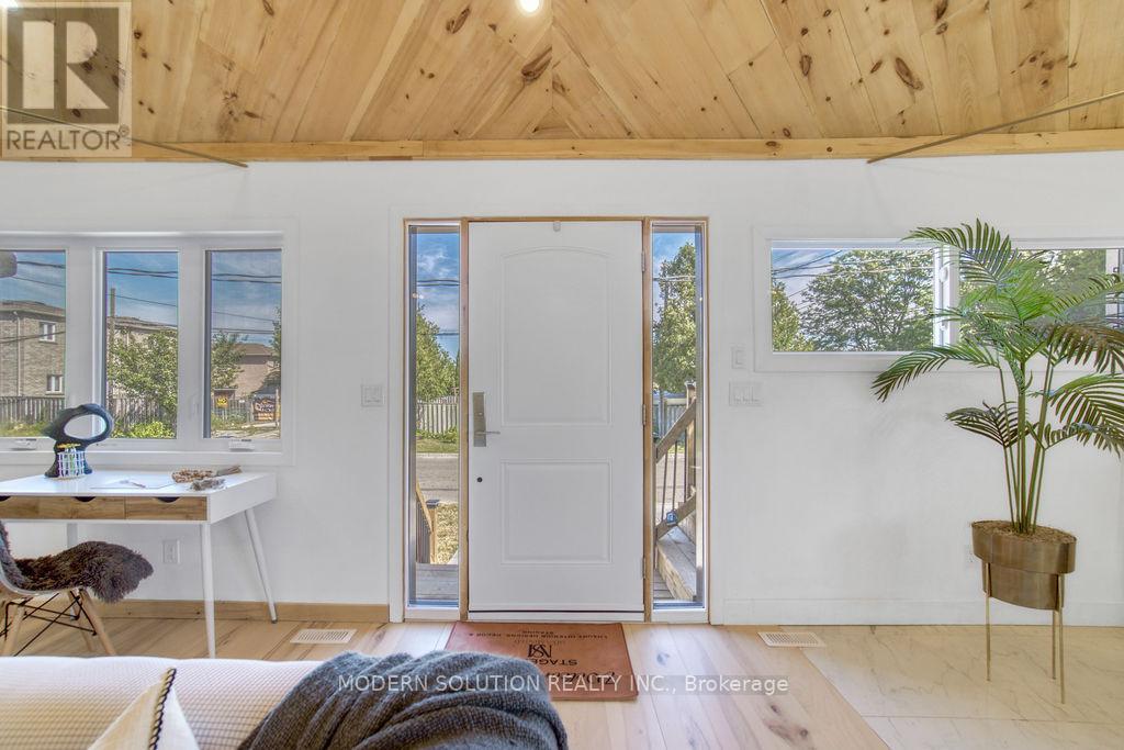 43 Harmony Avenue, Toronto, Ontario  M1K 3L6 - Photo 3 - E12786026