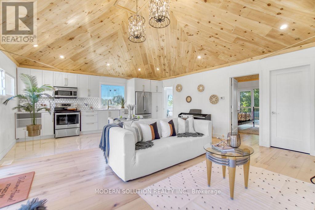 43 Harmony Avenue, Toronto, Ontario  M1K 3L6 - Photo 4 - E12786026