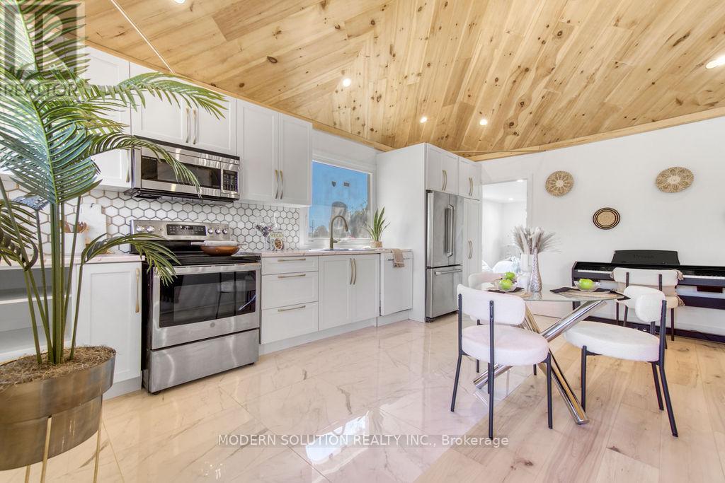 43 Harmony Avenue, Toronto, Ontario  M1K 3L6 - Photo 7 - E12786026