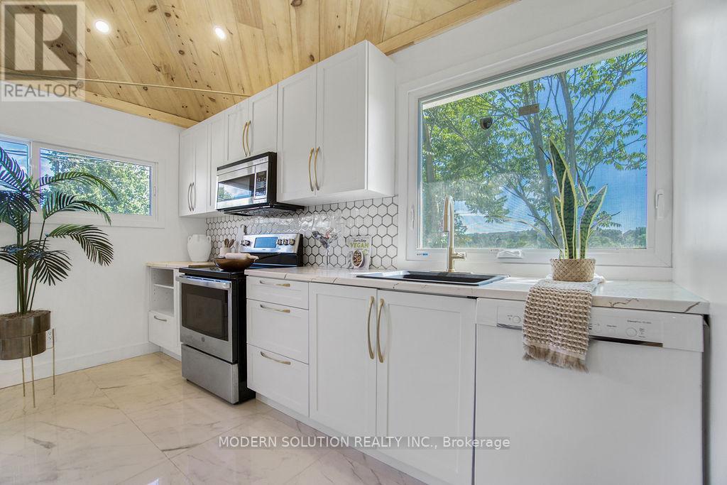 43 Harmony Avenue, Toronto, Ontario  M1K 3L6 - Photo 8 - E12786026