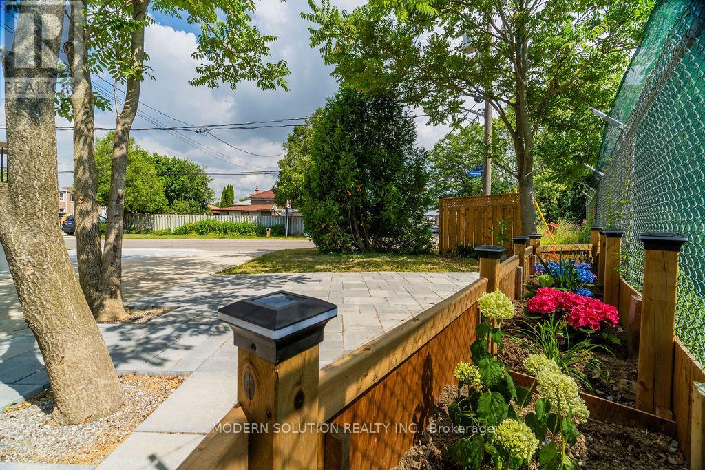 43 Harmony Avenue, Toronto, Ontario  M1K 3L6 - Photo 19 - E12786042