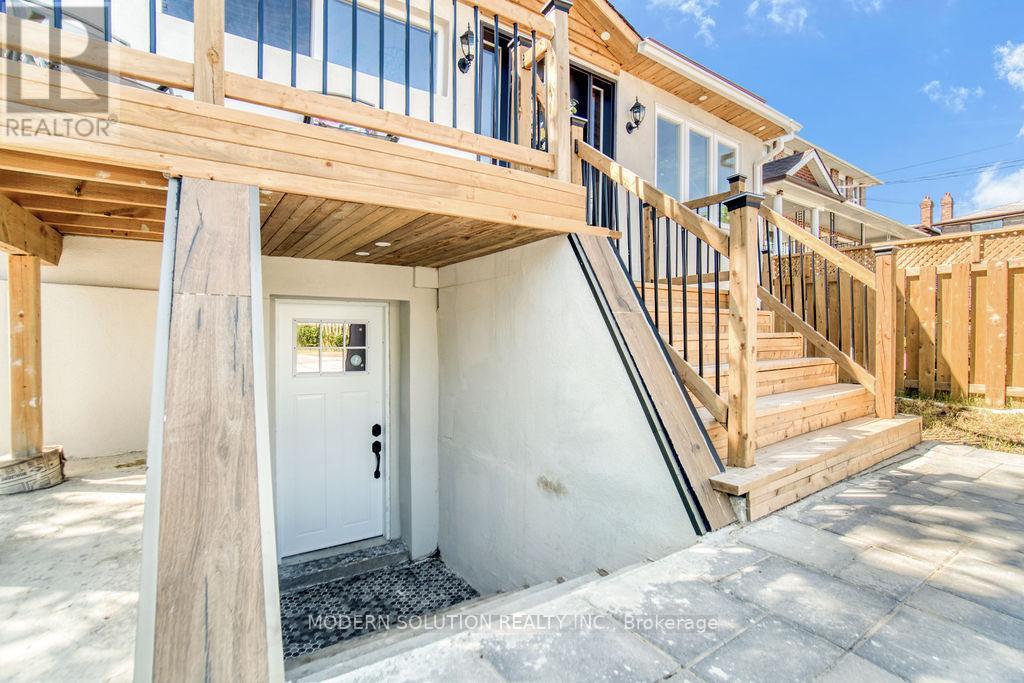 43 Harmony Avenue, Toronto, Ontario  M1K 3L6 - Photo 2 - E12786042