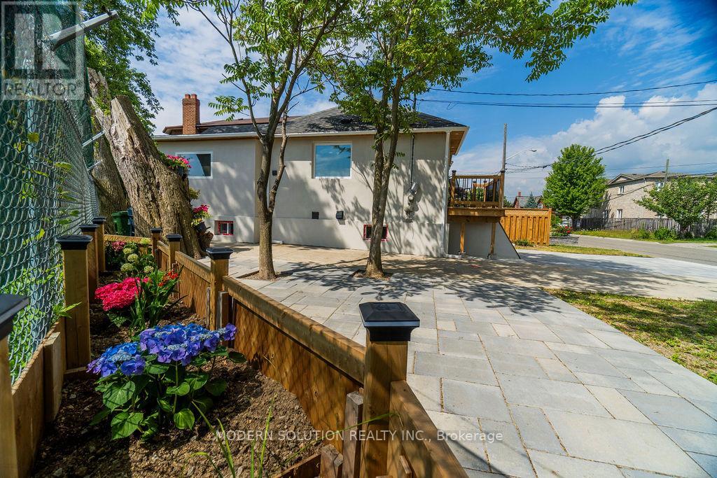 43 Harmony Avenue, Toronto, Ontario  M1K 3L6 - Photo 20 - E12786042