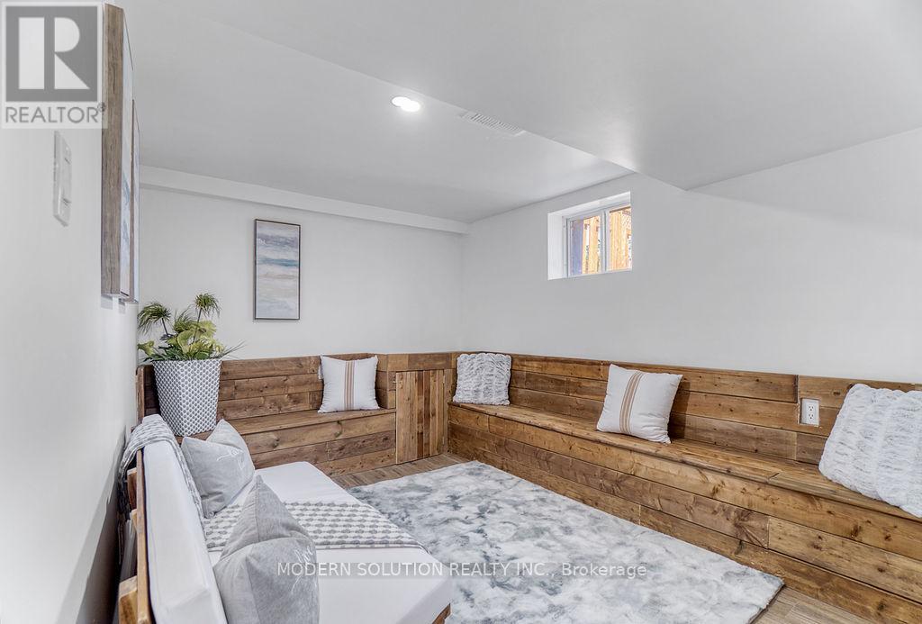 43 Harmony Avenue, Toronto, Ontario  M1K 3L6 - Photo 6 - E12786042