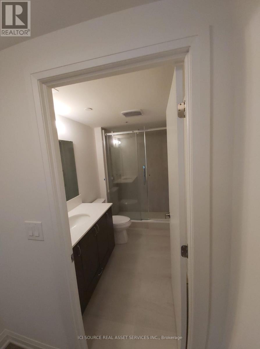 209 - 58 Lakeside Terrace, Barrie (Little Lake), Ontario  L4M 0L5 - Photo 8 - S12786016