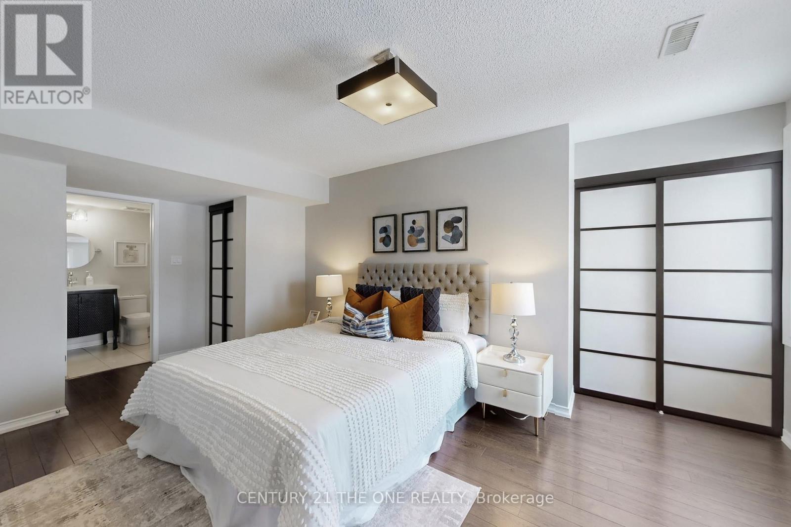 1004 - 75 Weldrick Road E, Richmond Hill, Ontario  L4C 0H9 - Photo 18 - N12778168