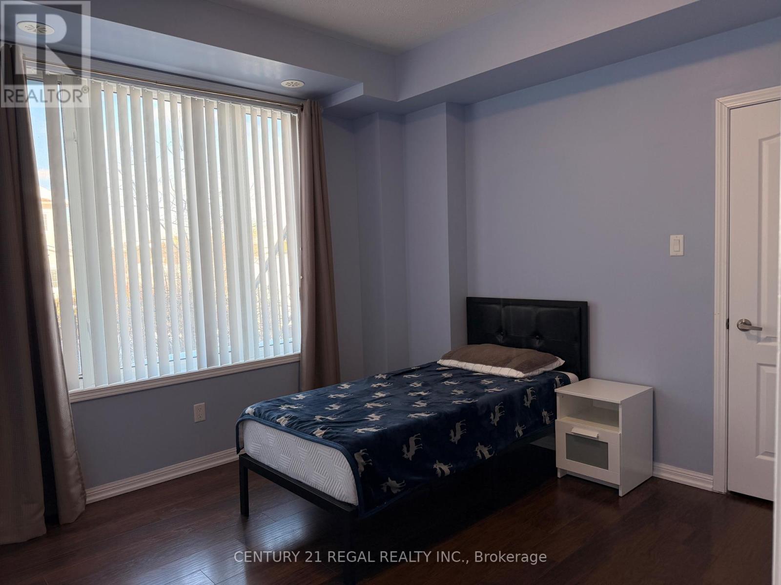 8 - 36 Walter Dove Court E, Aurora (Bayview Wellington), Ontario  L4G 0S8 - Photo 6 - N12780772