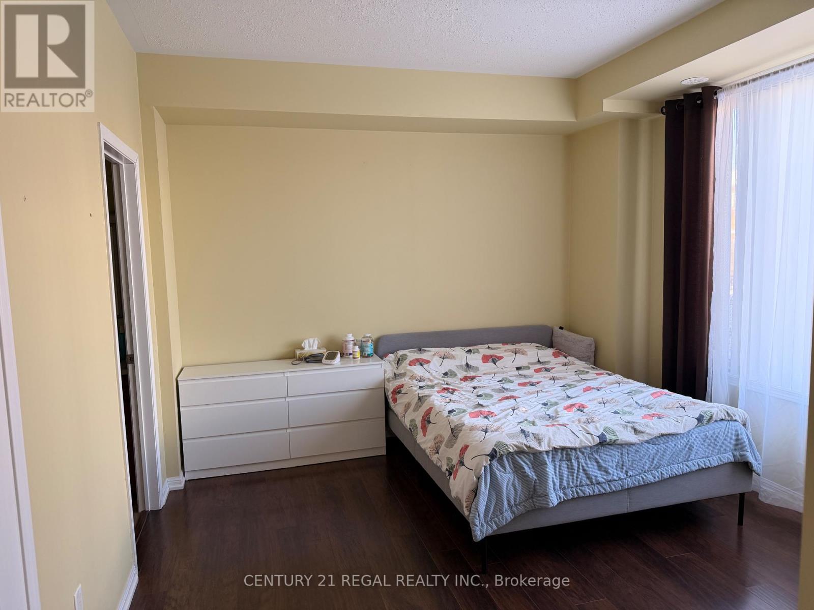 8 - 36 Walter Dove Court E, Aurora (Bayview Wellington), Ontario  L4G 0S8 - Photo 9 - N12780772