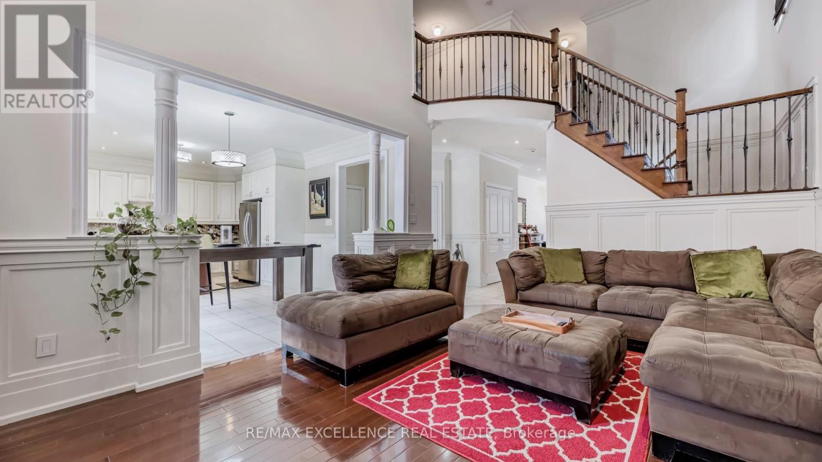 68 Bluffwood Crescent, Brampton, Ontario  L6P 2P3 - Photo 8 - W12785954