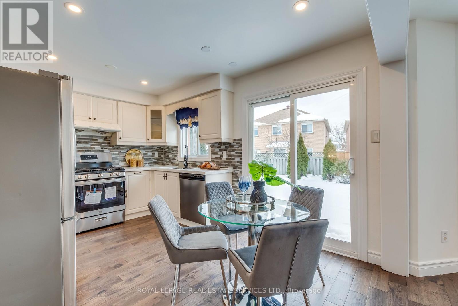 1452 Rimon Street, Mississauga, Ontario  L5V 1T7 - Photo 11 - W12786022