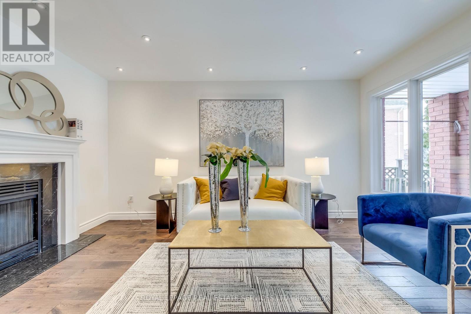 1452 Rimon Street, Mississauga, Ontario  L5V 1T7 - Photo 3 - W12786022