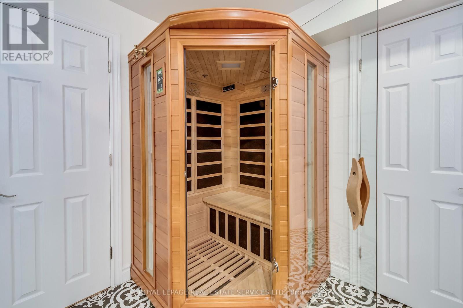 1452 Rimon Street, Mississauga, Ontario  L5V 1T7 - Photo 38 - W12786022