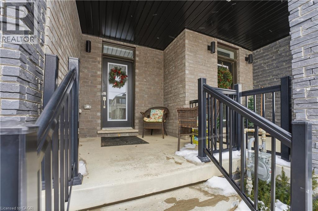 10 Owl Lane, Caledonia, Ontario  N3W 0G4 - Photo 2 - 40801631