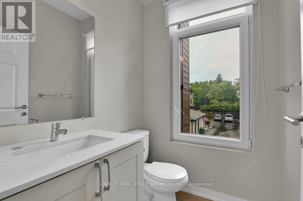 368 Rhonda Stewart Private, Ottawa, Ontario  K2S 2Y8 - Photo 8 - X12786012