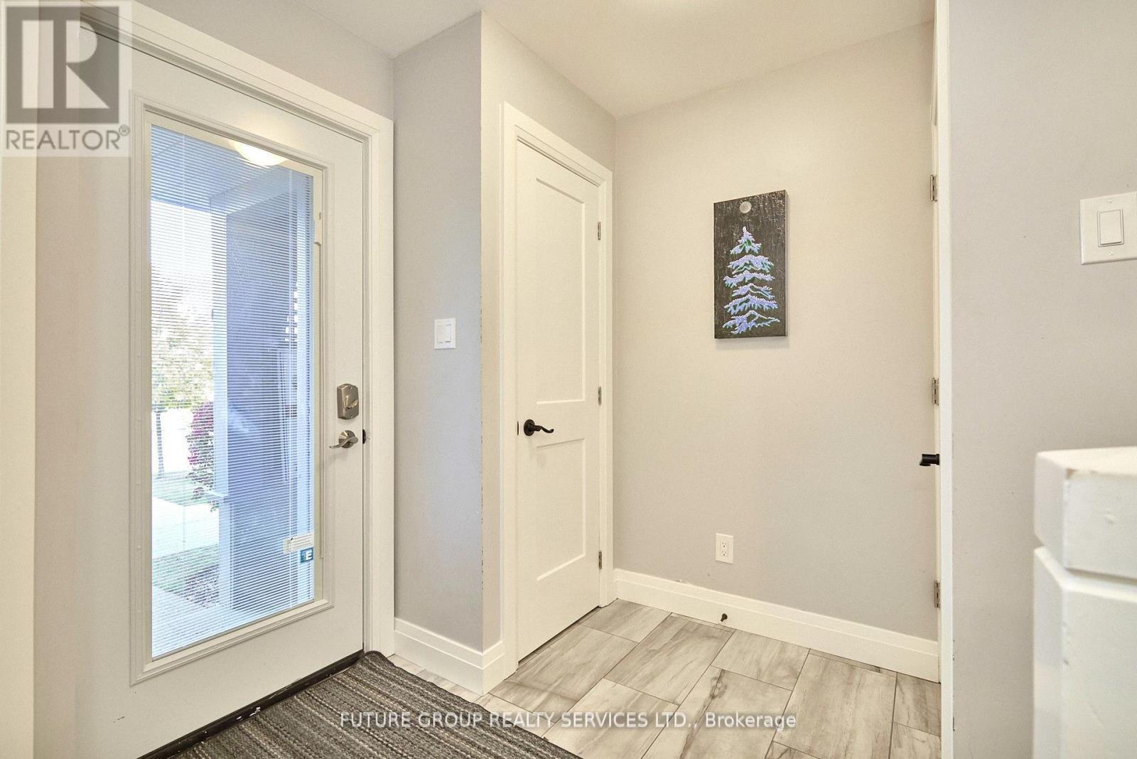 49 - 146 Settlers Way, Blue Mountains, Ontario  L9Y 0N9 - Photo 2 - X12786040