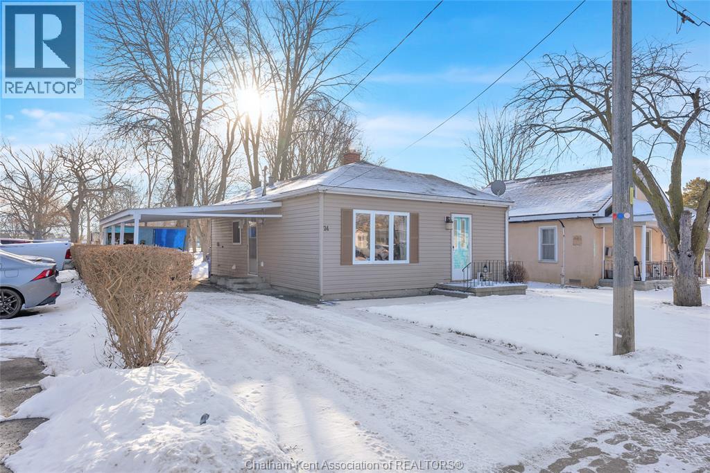 24 Regent Street, Blenheim, Ontario  N0P 1A0 - Photo 2 - 26000145