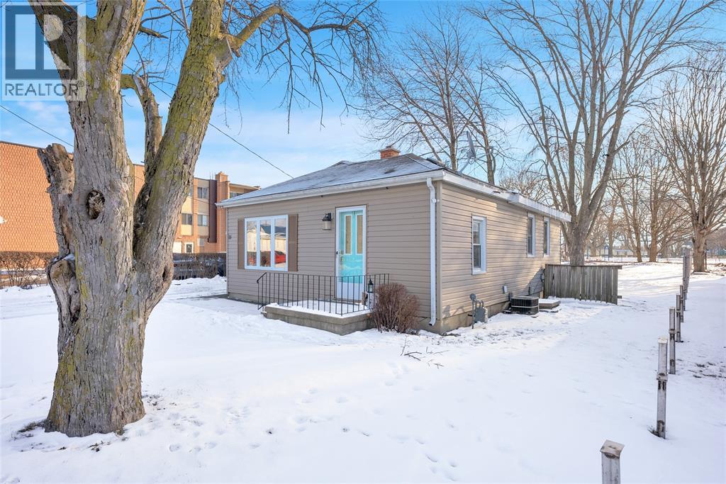 24 Regent Street, Blenheim, Ontario  N0P 1A0 - Photo 34 - 26000145