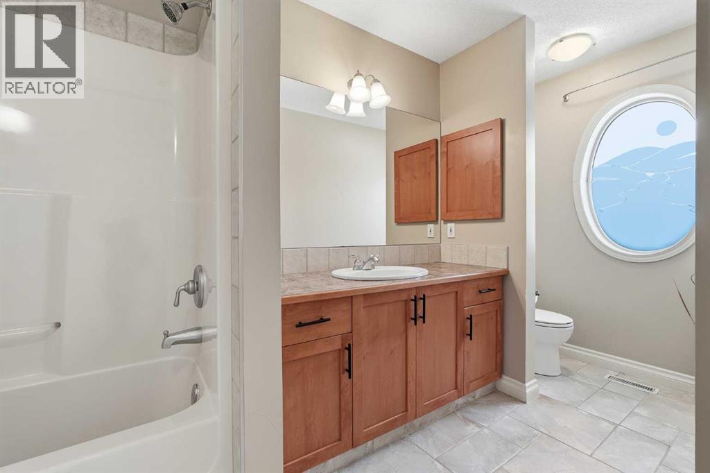 45 Somme Boulevard Sw, Calgary, Alberta  T2T 6K7 - Photo 37 - A2273387