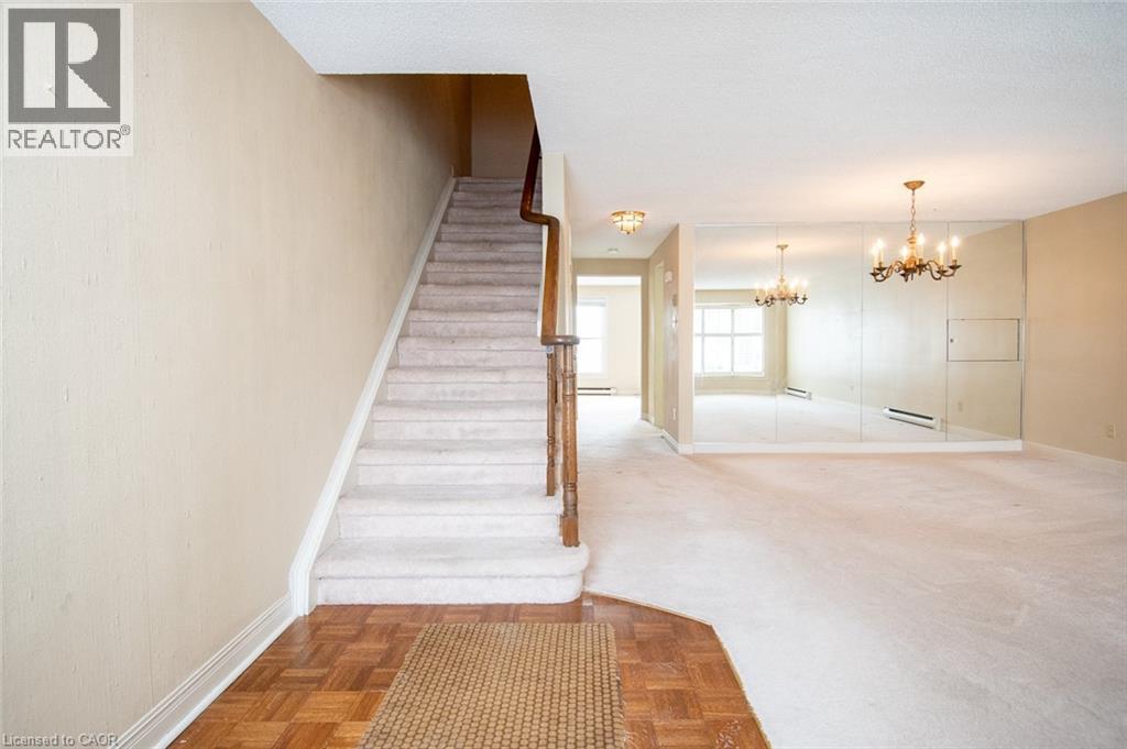 2054 Brant Street Unit# 6, Burlington, Ontario  L7P 3A6 - Photo 4 - 40802217