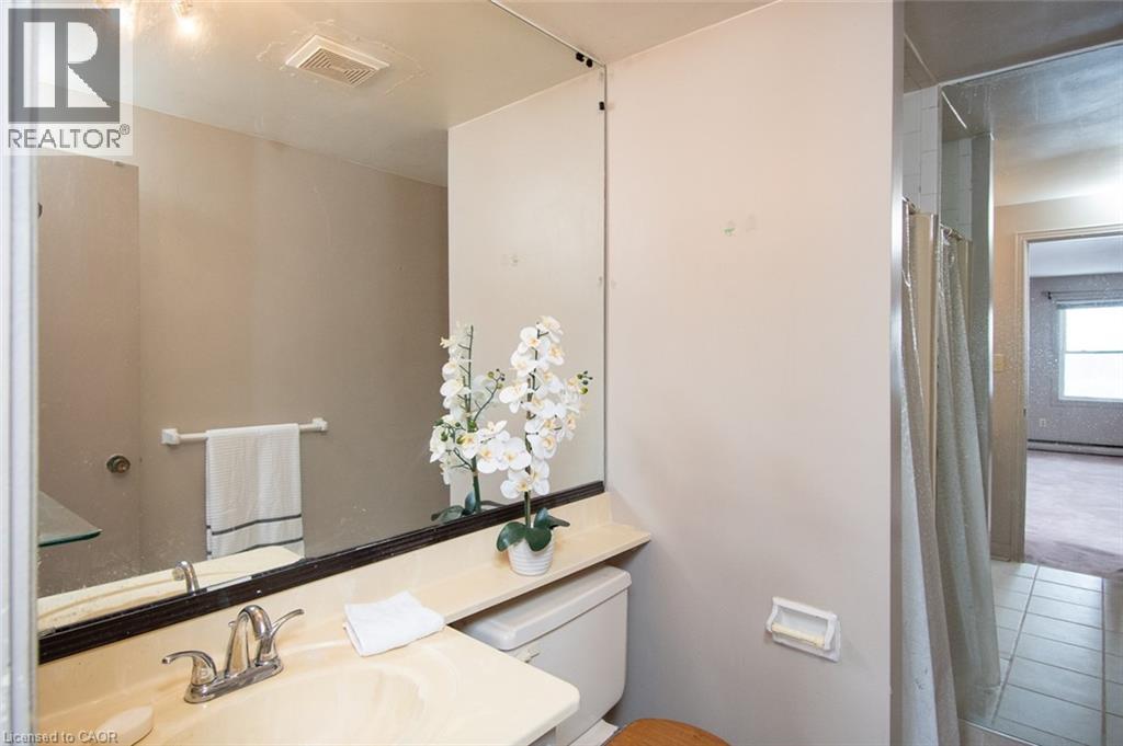 2054 Brant Street Unit# 6, Burlington, Ontario  L7P 3A6 - Photo 36 - 40802217