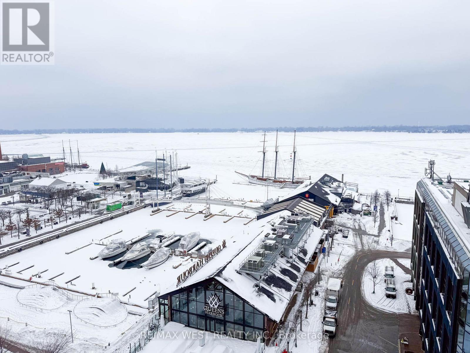 1301 - 260 Queens Quay W, Toronto, Ontario  M5J 2N3 - Photo 27 - C12763350