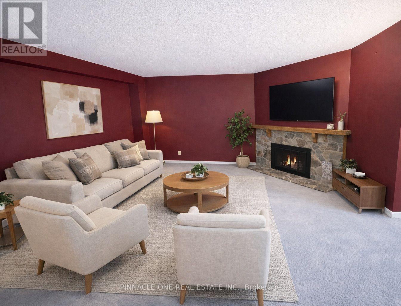 230 Northminster Court N, Oshawa, Ontario  L1G 7M6 - Photo 2 - E12784678