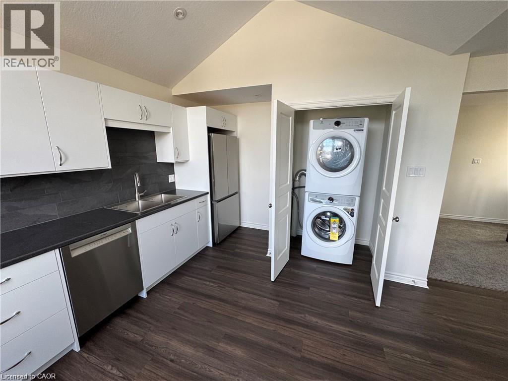 15 Helena Feasby Street Unit# 2, Kitchener, Ontario  N2E 4L4 - Photo 2 - 40805041