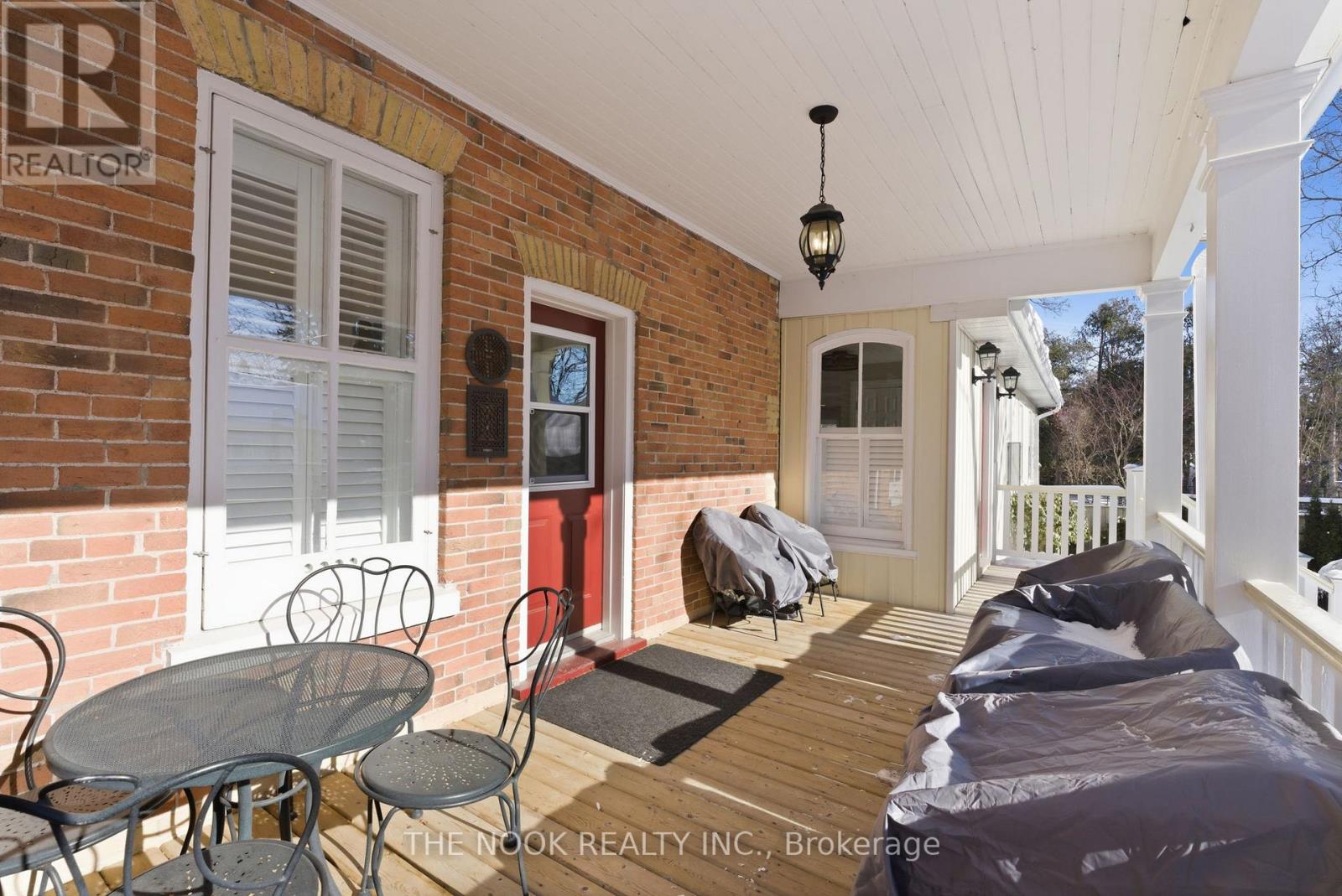 39 Centre Street, Clarington (Bowmanville), Ontario  L1C 2Y2 - Photo 4 - E12786078