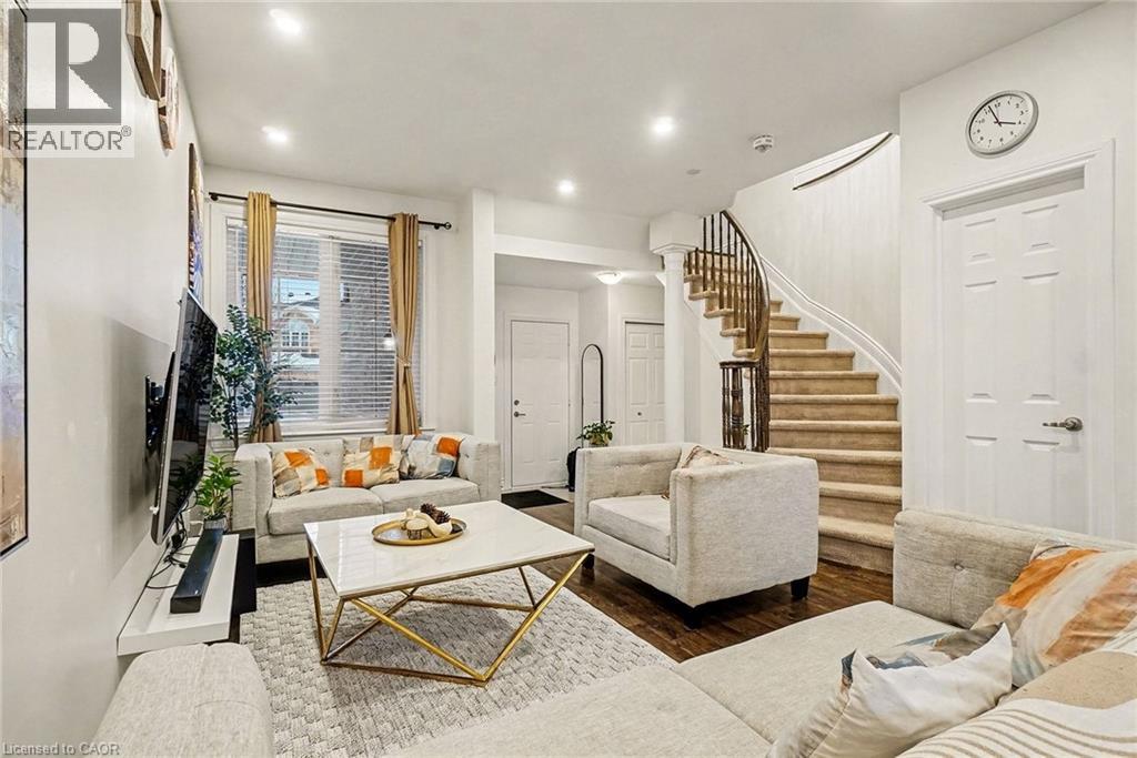 145 Desmond Trudeau Drive, Arnprior, Ontario  K7S 3G9 - Photo 4 - 40795853