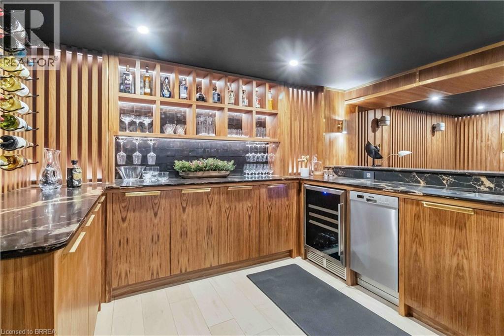 8 Tutela Heights Road, Brantford, Ontario  N3T 1A1 - Photo 37 - 40793911