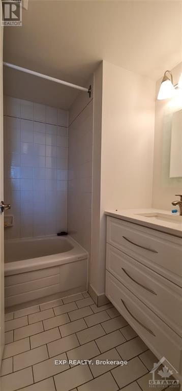 Unit 105 - 550 Cambridge Street, Ottawa, Ontario  K1S 5N3 - Photo 16 - X12786074