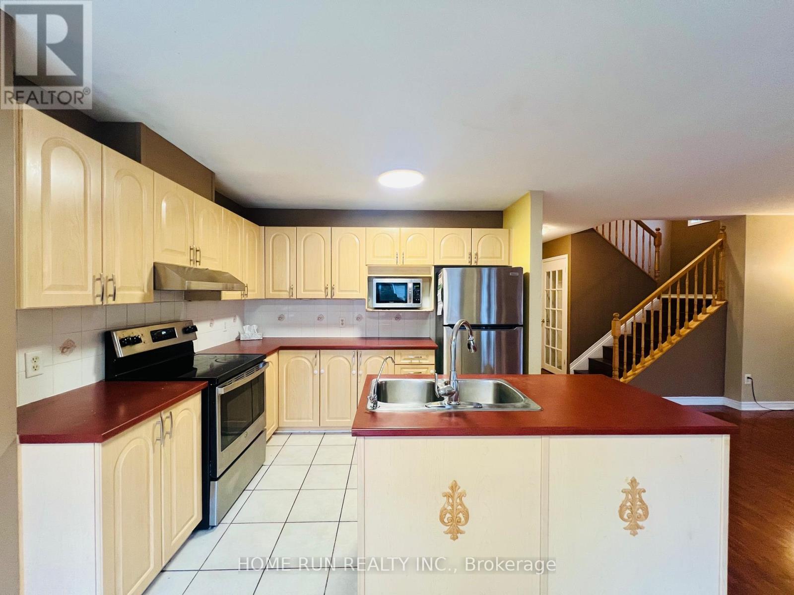 21 Karendale Street, Ottawa, Ontario  K2G 6V7 - Photo 11 - X12604844