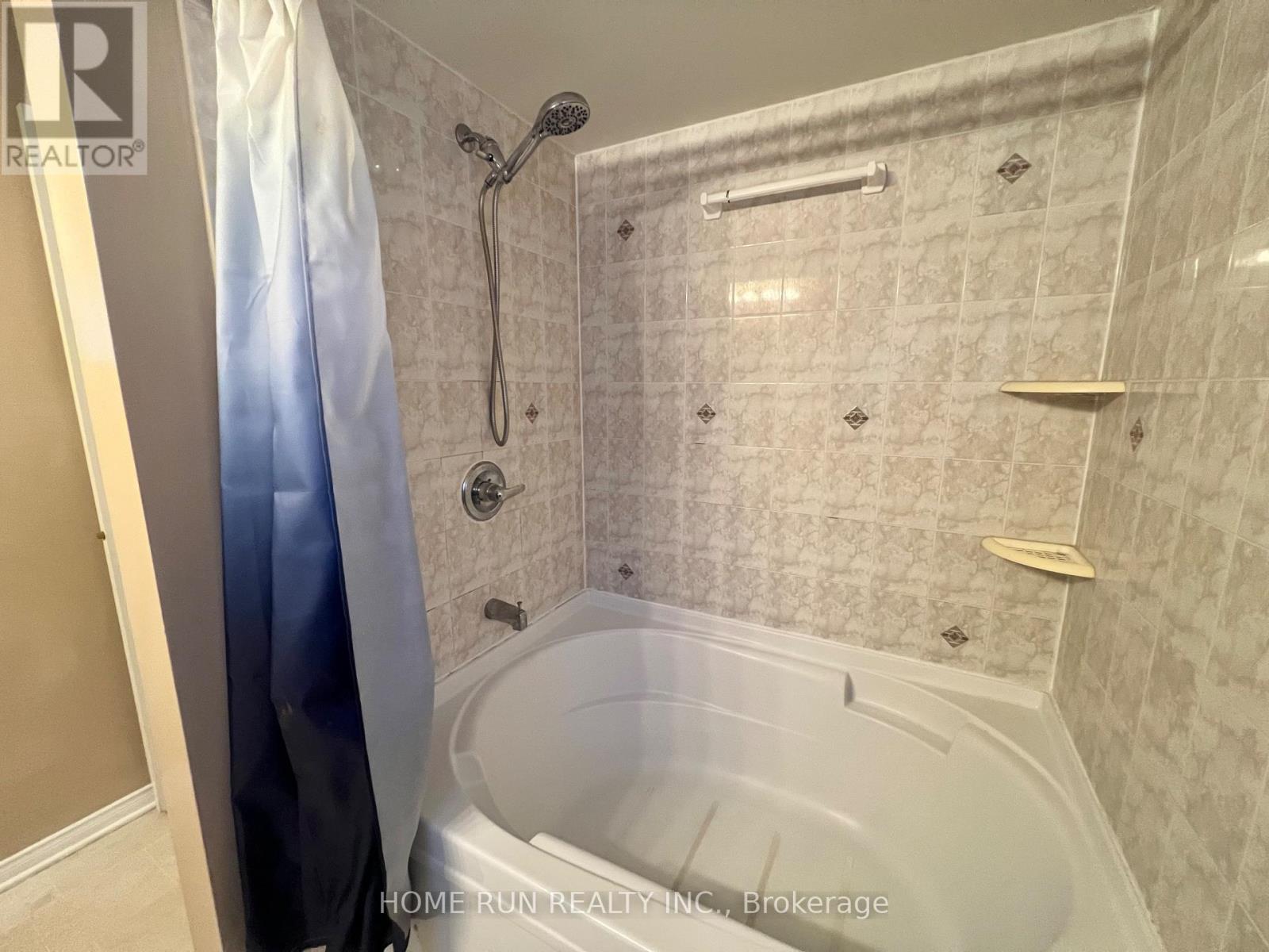 21 Karendale Street, Ottawa, Ontario  K2G 6V7 - Photo 24 - X12604844