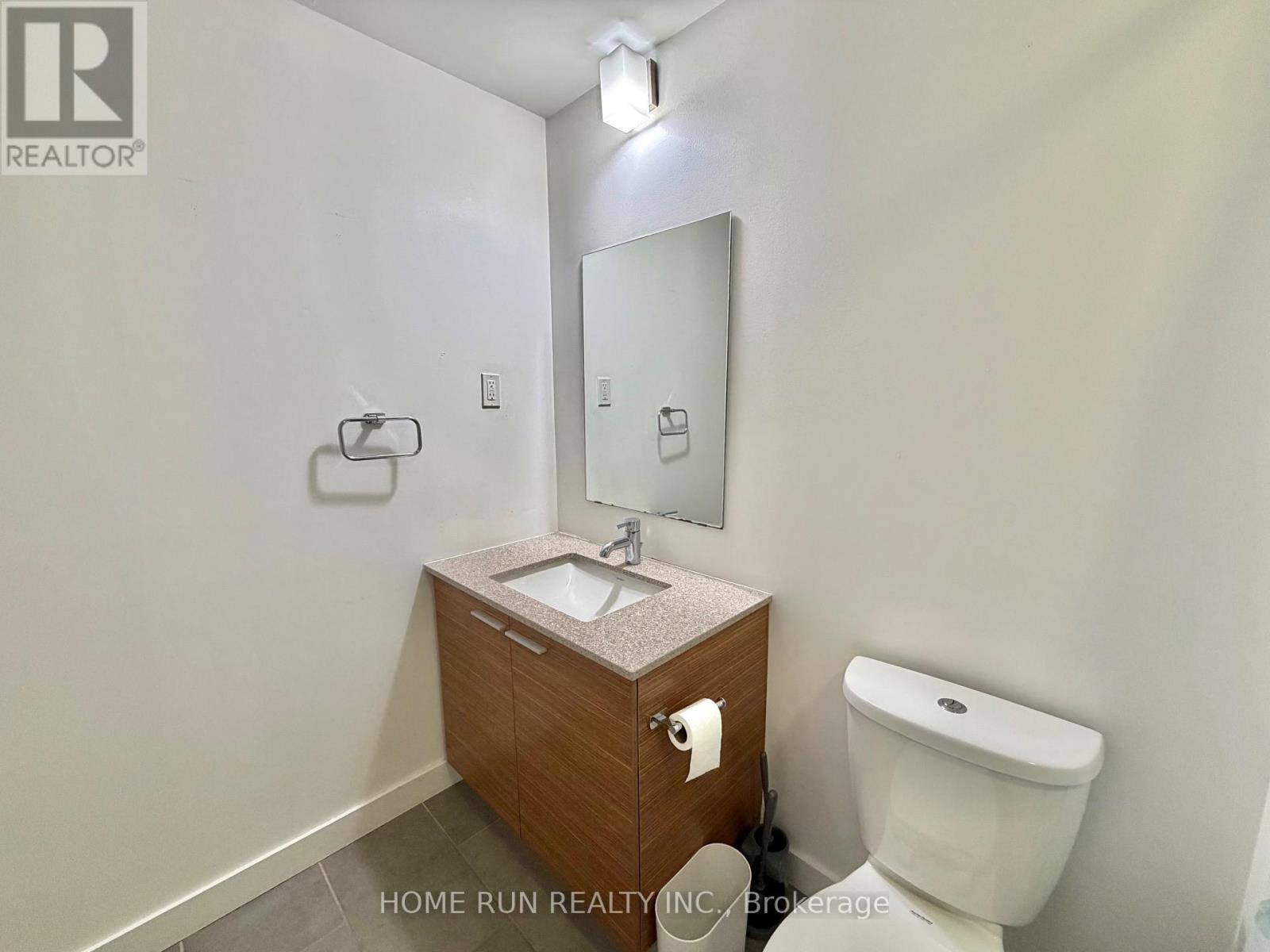 210 - 354 Gladstone Avenue, Ottawa, Ontario  K2P 0R4 - Photo 23 - X12649186