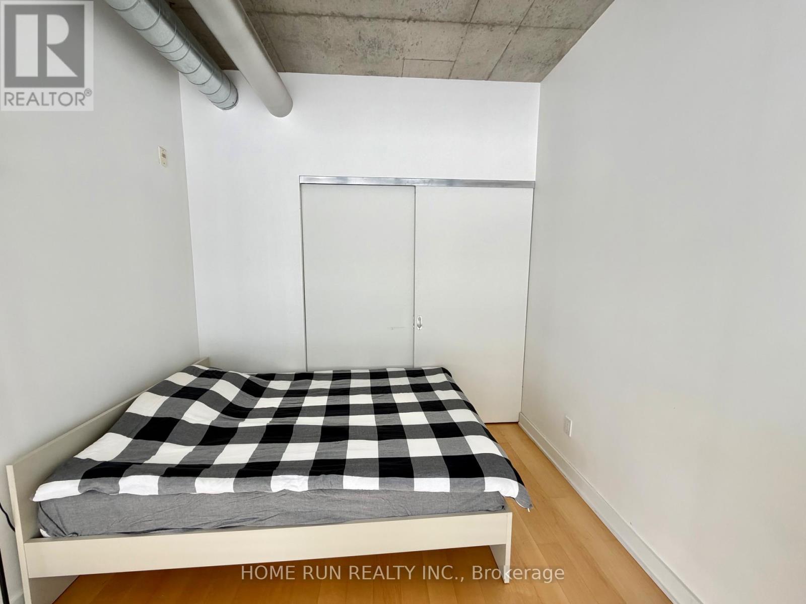 210 - 354 Gladstone Avenue, Ottawa, Ontario  K2P 0R4 - Photo 21 - X12649186