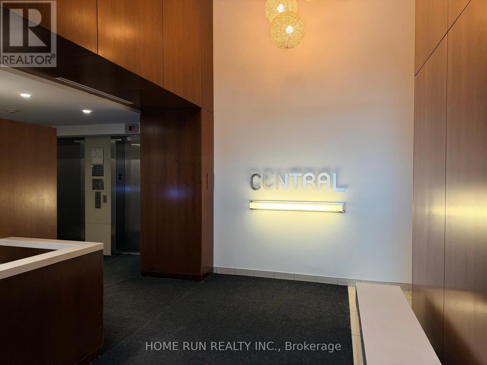 210 - 354 Gladstone Avenue, Ottawa, Ontario  K2P 0R4 - Photo 6 - X12649186