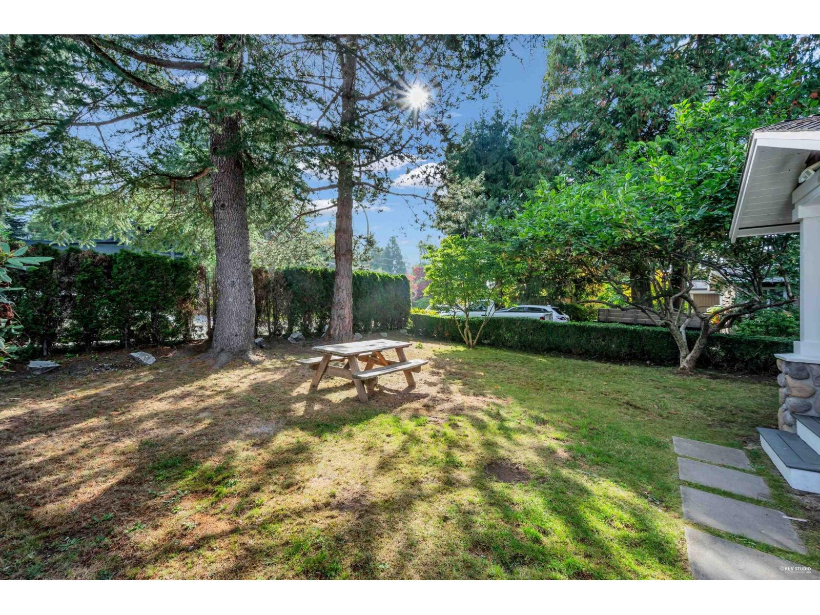 2325 124 Street, Surrey, British Columbia  V4A 3M9 - Photo 2 - R3078035