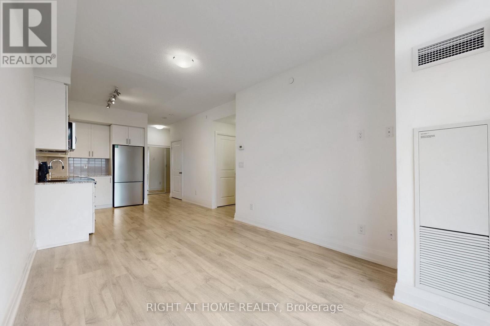 1606 - 3700 Highway 7 Road, Vaughan, Ontario  L4L 0G8 - Photo 10 - N12786060