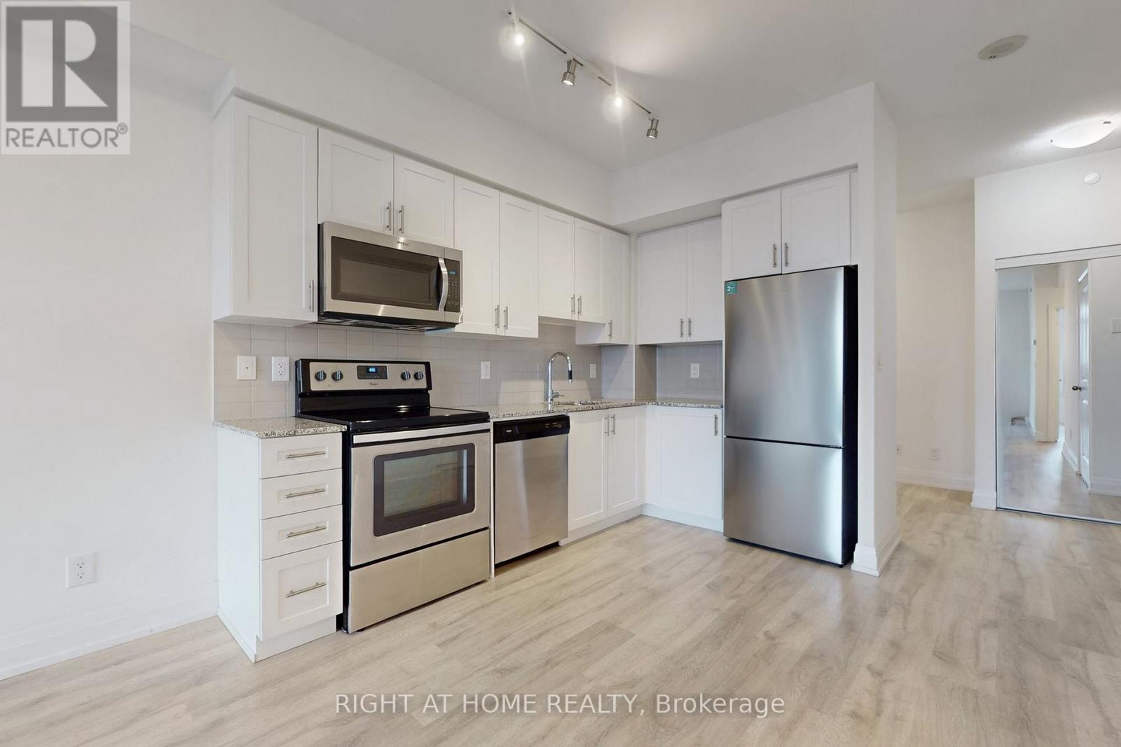 1606 - 3700 Highway 7 Road, Vaughan, Ontario  L4L 0G8 - Photo 7 - N12786060