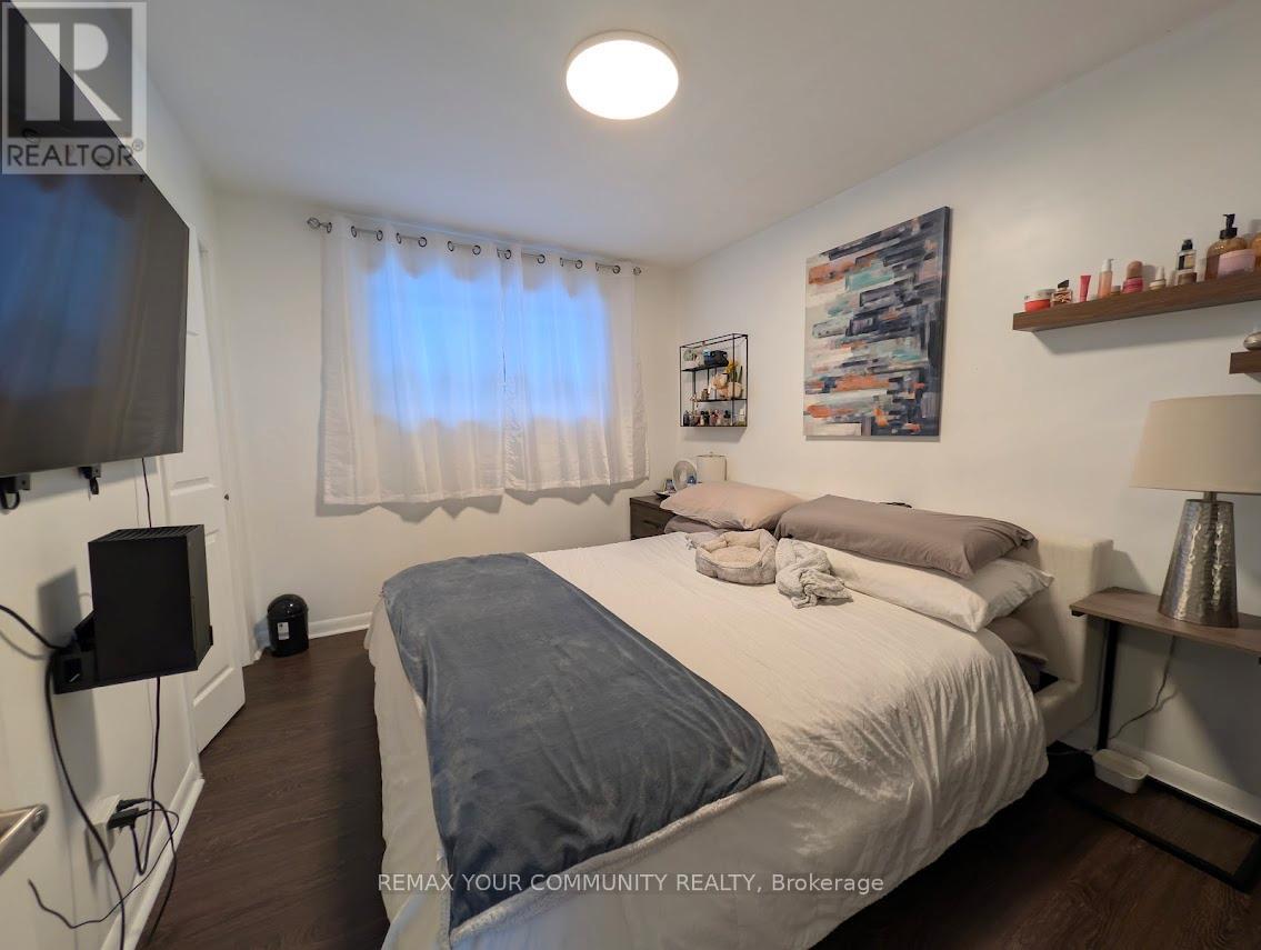 147 Grandview Street S, Oshawa (Donevan), Ontario  L1H 7C6 - Photo 14 - E12744392