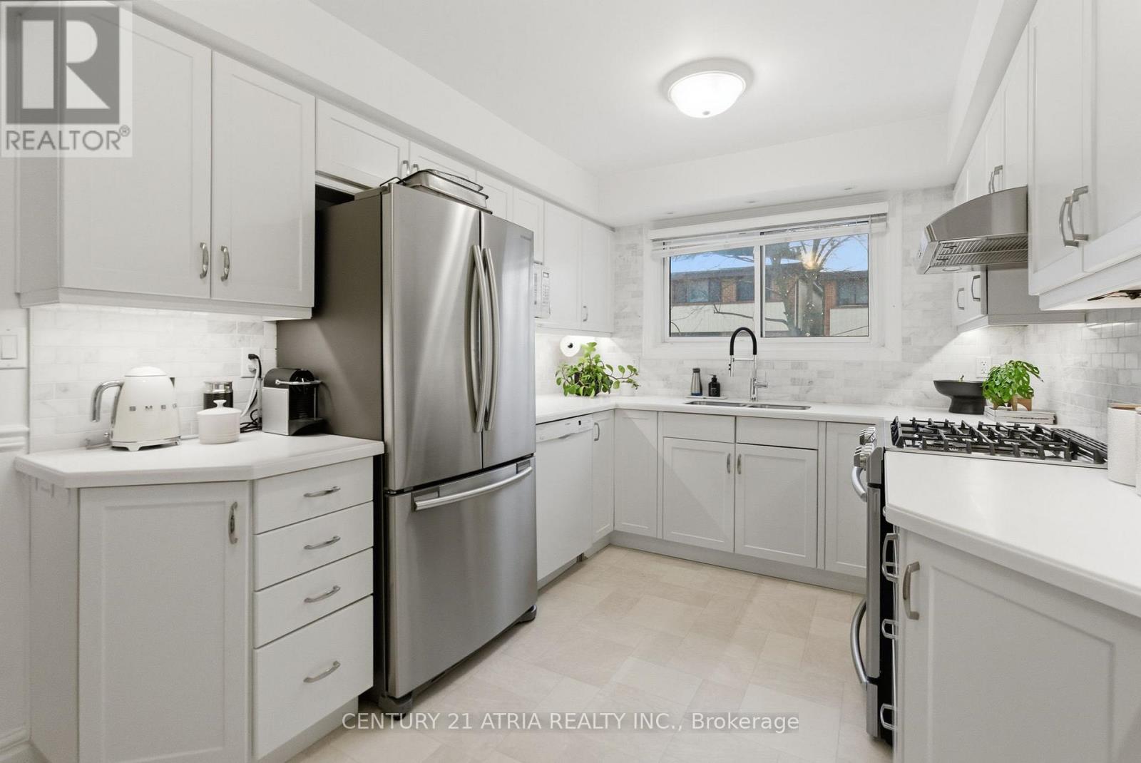 43 Maple Branch Path, Toronto, Ontario  M9P 3T4 - Photo 7 - W12786070