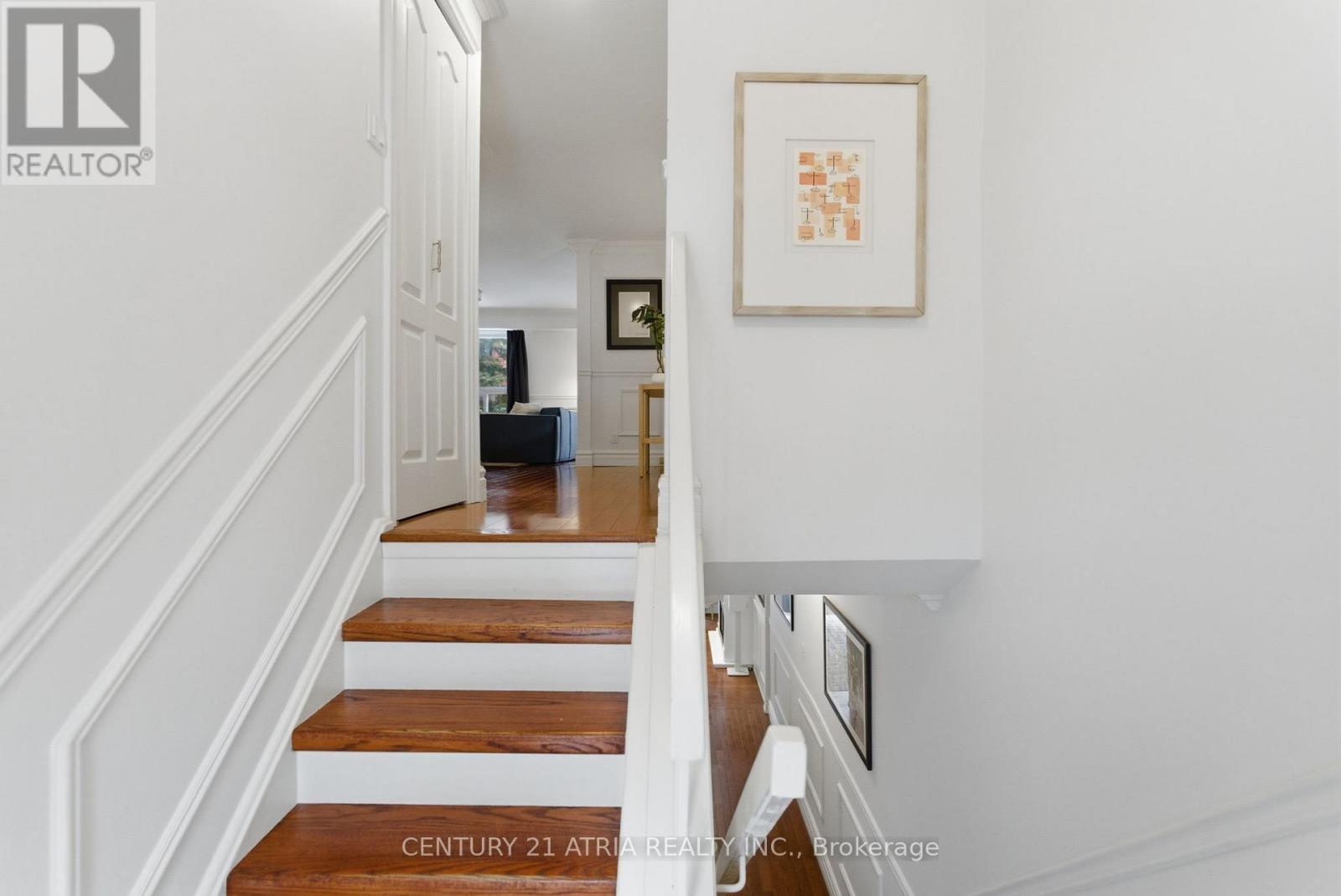 43 Maple Branch Path, Toronto, Ontario  M9P 3T4 - Photo 8 - W12786070