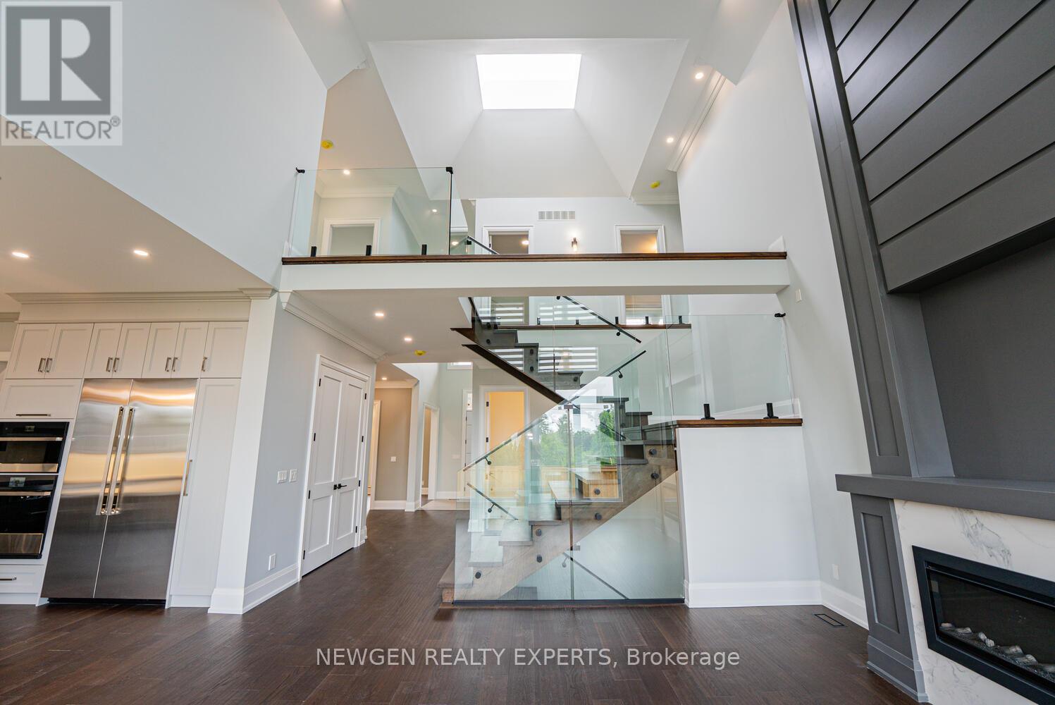 1510 Bridge Road, Oakville, Ontario  L6L 2E3 - Photo 13 - W12786072