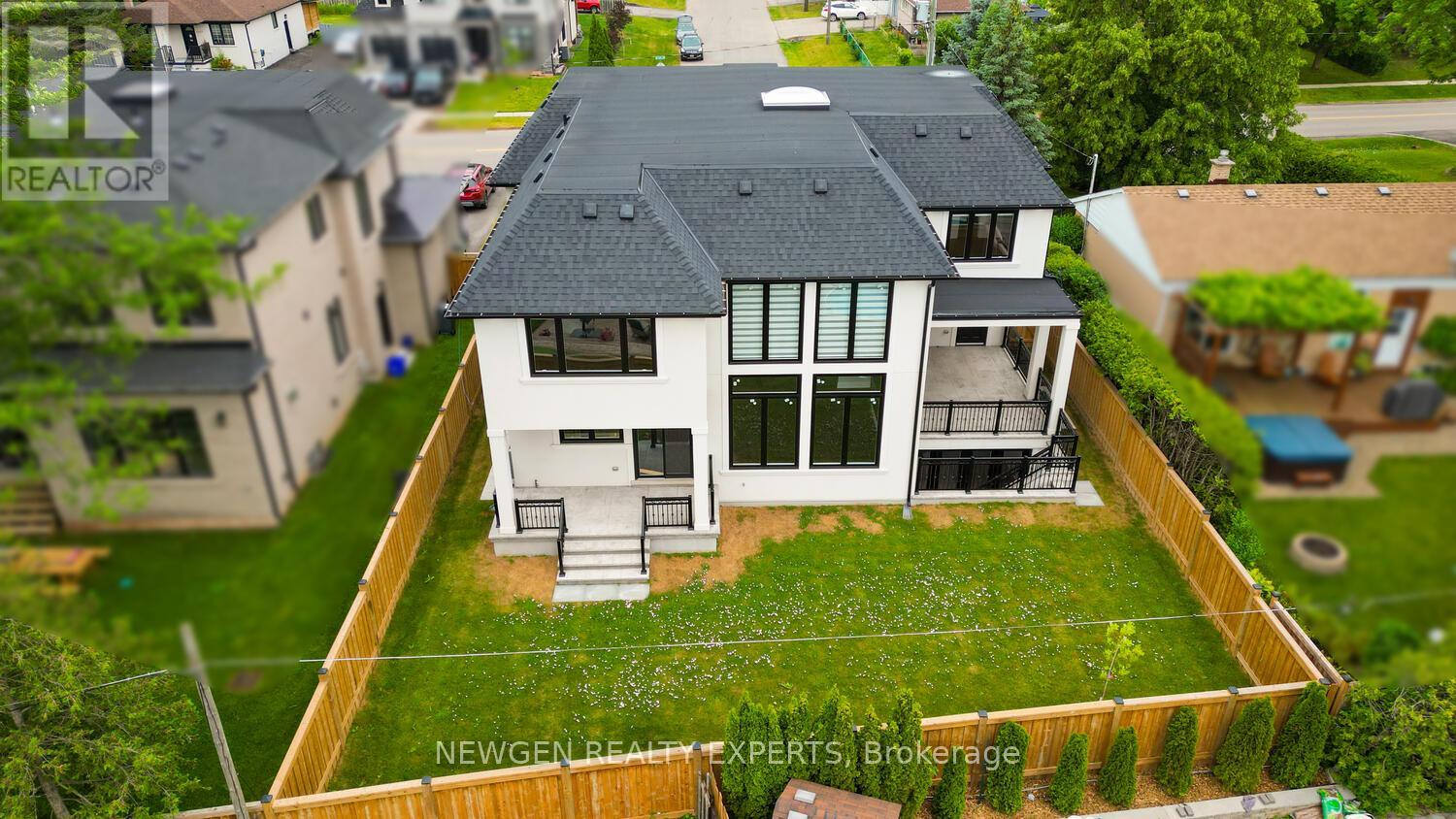 1510 Bridge Road, Oakville, Ontario  L6L 2E3 - Photo 46 - W12786072