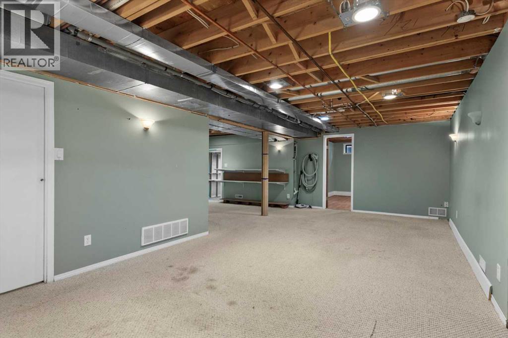 15 Oakmount Place Sw, Calgary, Alberta  T2V 4Y2 - Photo 31 - A2278767