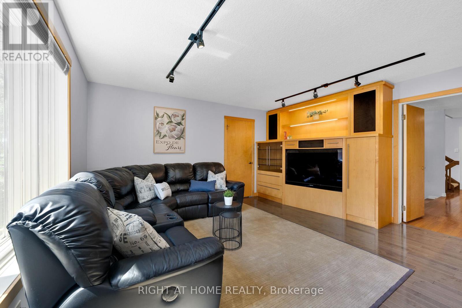 33 Walnut Drive, Guelph, Ontario  N1E 4B4 - Photo 13 - X12786082