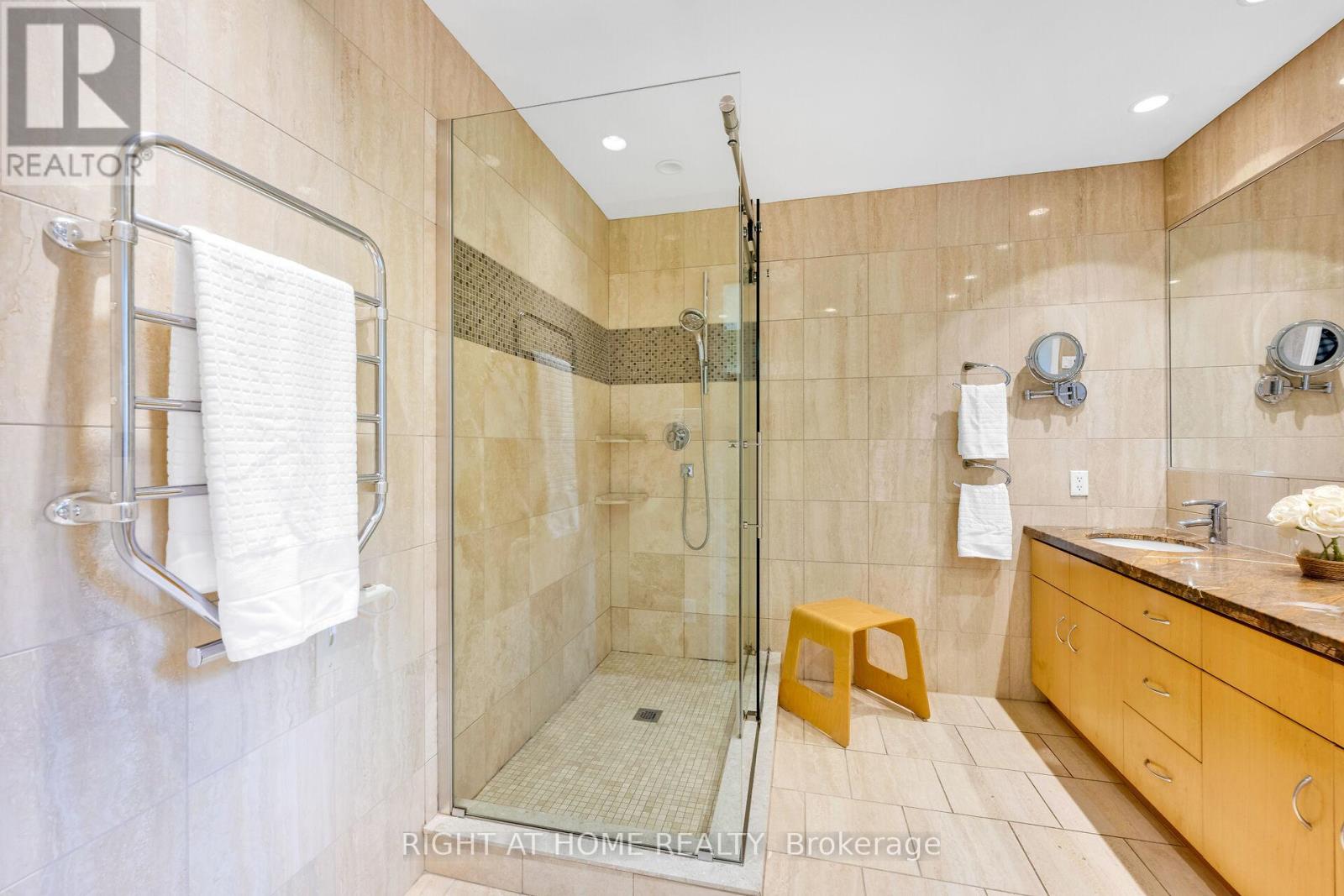 33 Walnut Drive, Guelph, Ontario  N1E 4B4 - Photo 22 - X12786082